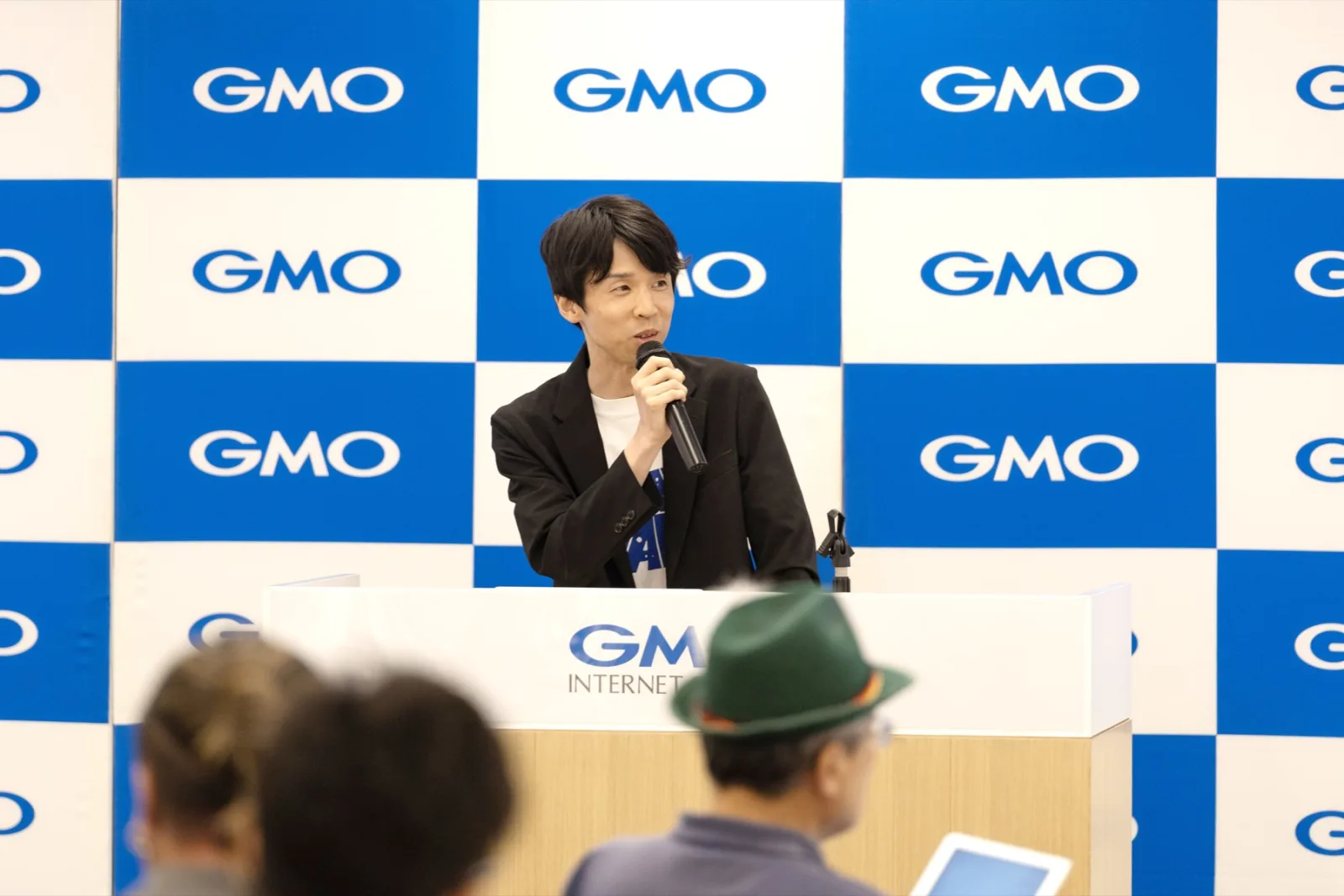 法人向けAI研修で登壇する川合卓也